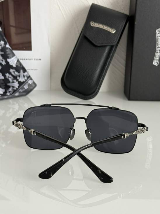 Picture of Chrome Hearts Sunglasses _SKUfw73375636fw